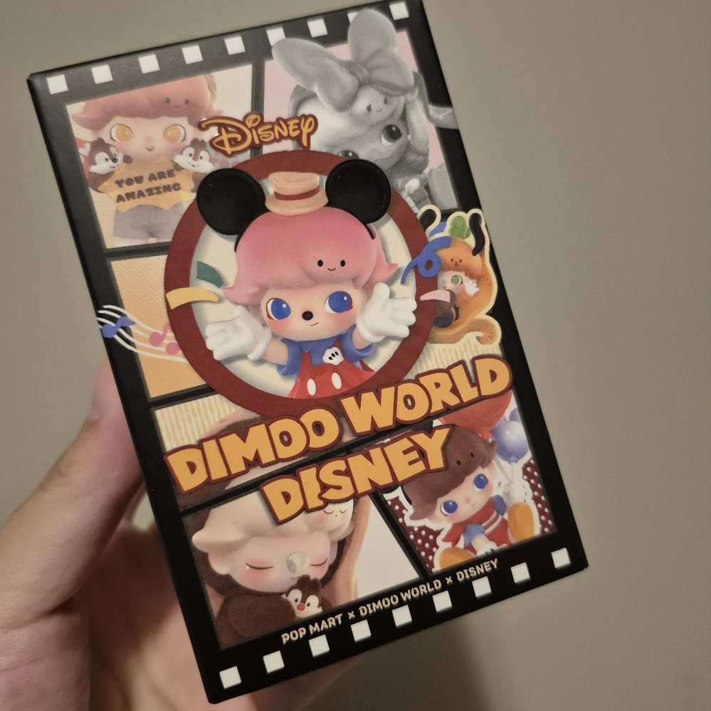 Pop Mart Disney x Dimoo Figurine